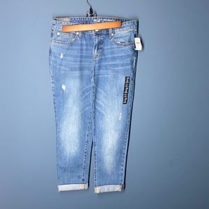 NWT Gap Sexy Boyfriend Jean Size 4